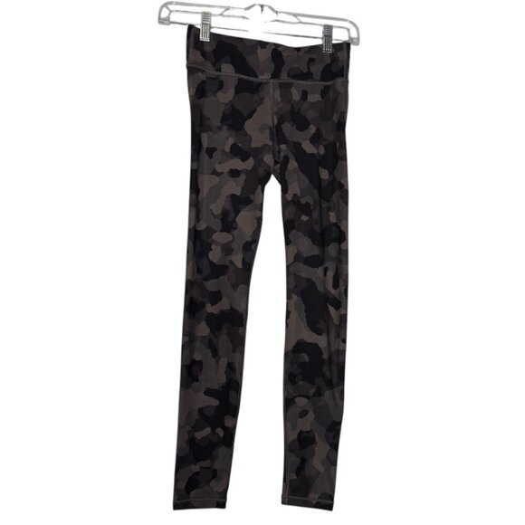 Athleta Girl High Rise Printed Chit Chat Tight Camo Stretchy Size Large / 12 - Picture 1 of 9